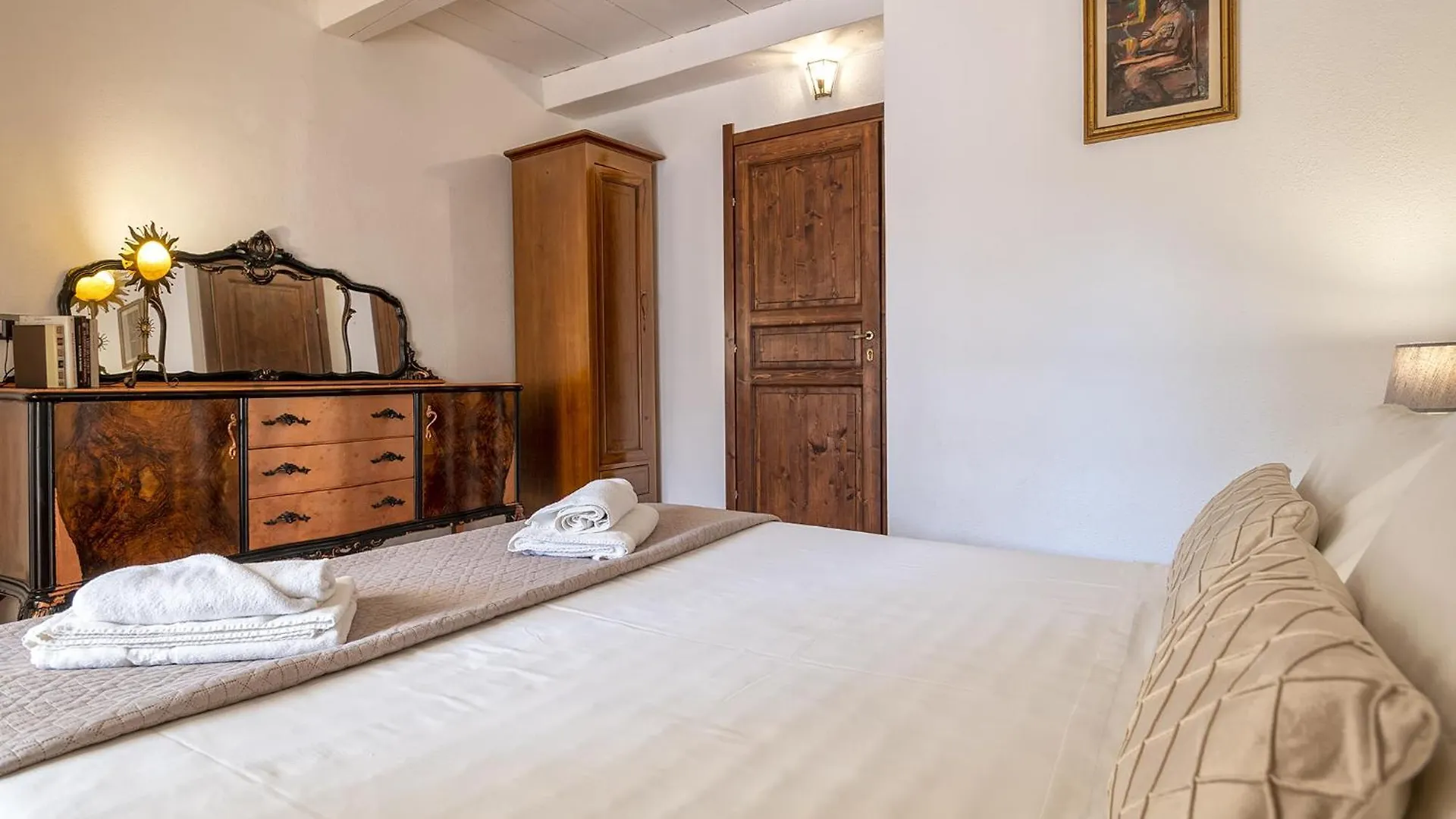 Villa Restored Historic Mansion Paterno With Exclusive Pool, Wifi And Ac For 20 People Alghero