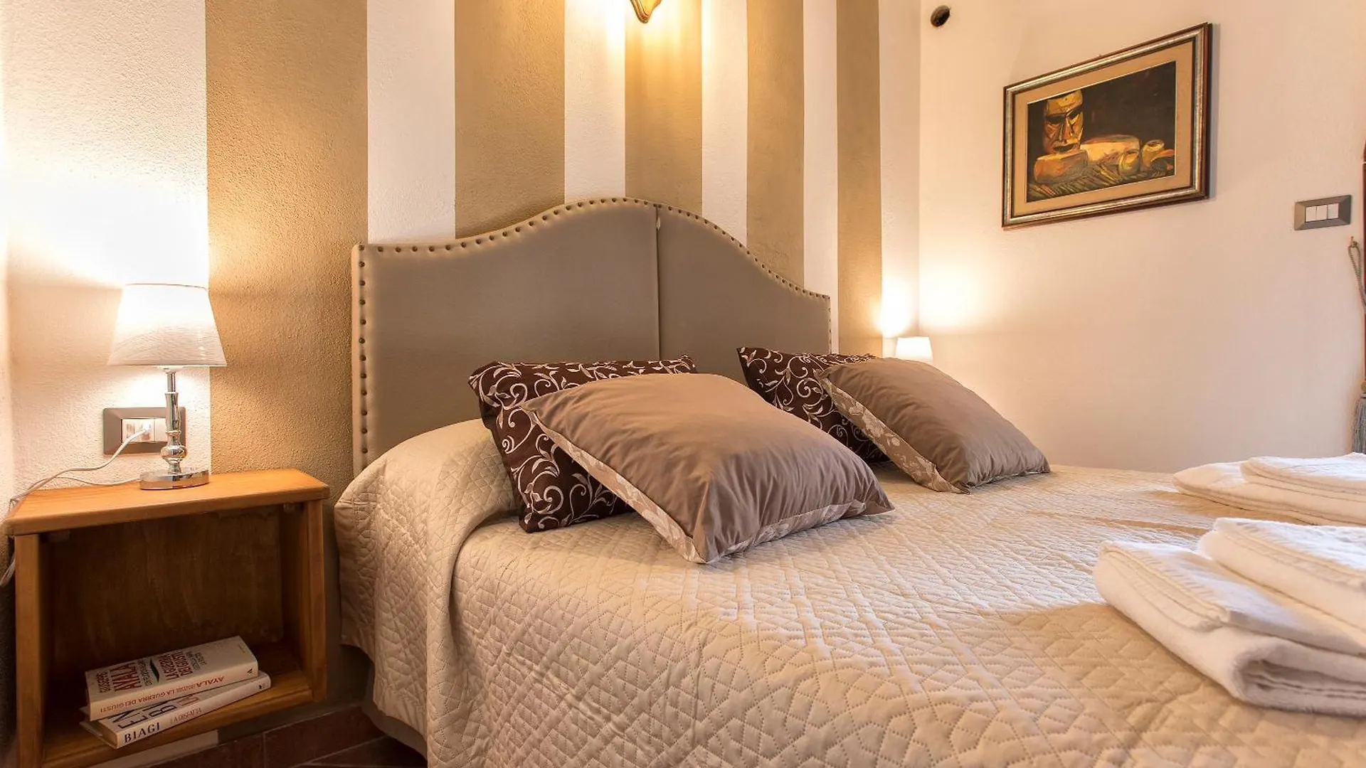 Villa Restored Historic Mansion Paterno With Exclusive Pool, Wifi And Ac For 20 People Alghero