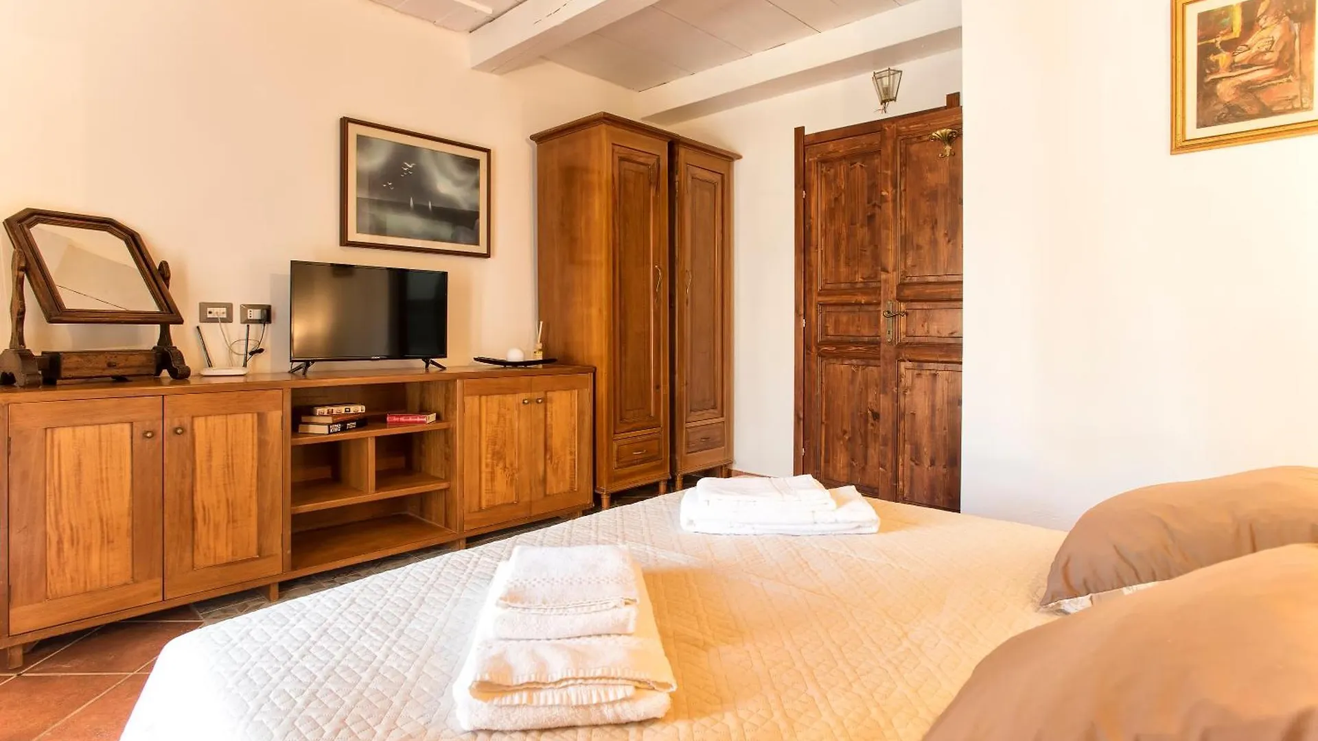 Restored Historic Mansion Paterno With Exclusive Pool, Wifi And Ac For 20 People Alghero Villa