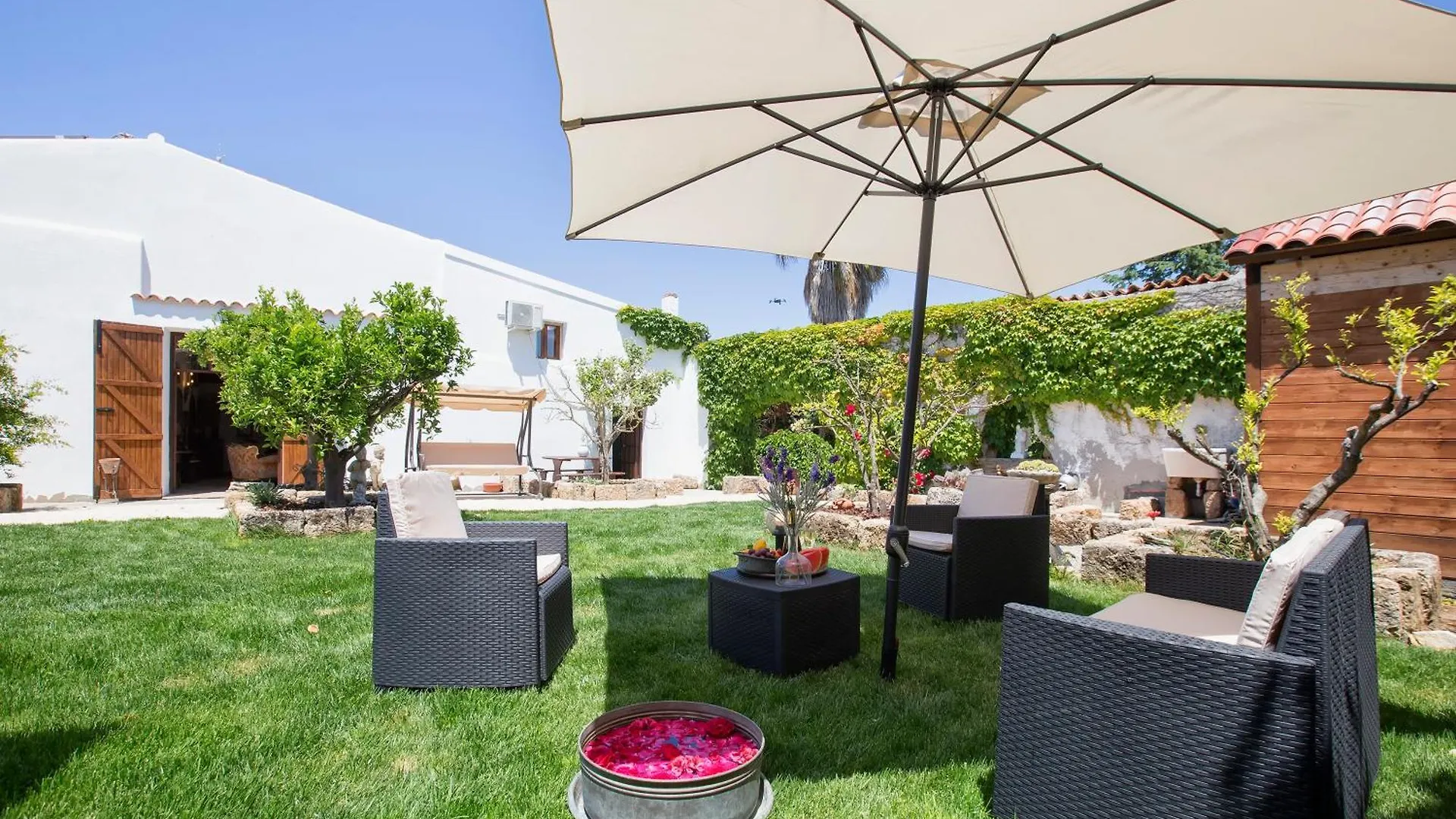 Restored Historic Mansion Paterno With Exclusive Pool, Wifi And Ac For 20 People Alghero