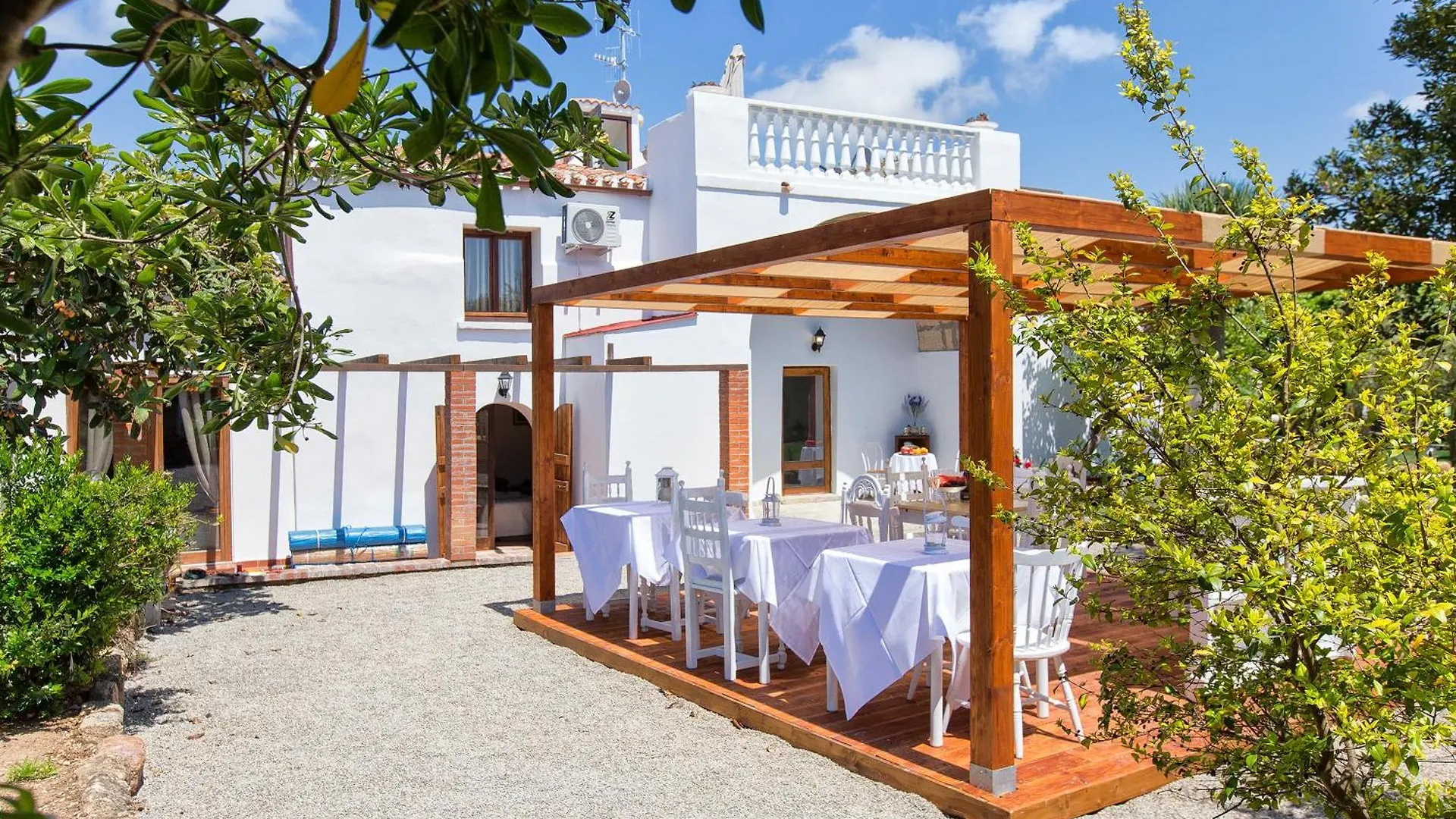 Restored Historic Mansion Paterno With Exclusive Pool, Wifi And Ac For 20 People Alghero 0*,  Italy